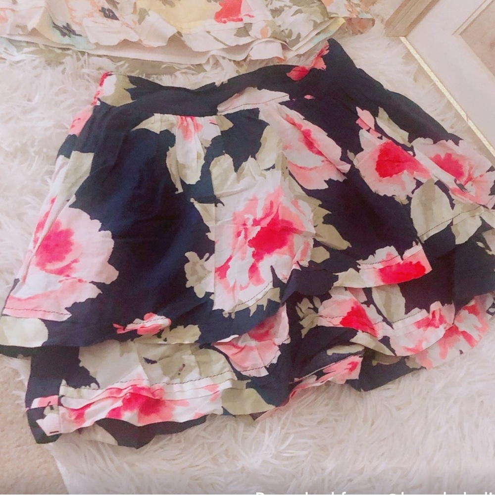 A&F Abercrombie shabby chic floral mini skirt